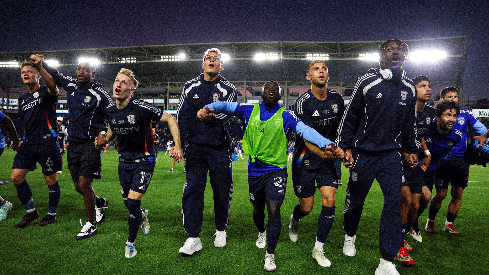 梅西与苏亚 梅西与苏亚